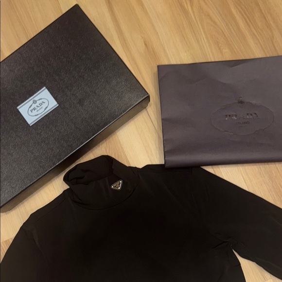 Men’s Prada Black Turtleneck with Logo Detail worn once dry cleaned medium - Picture 1 of 8